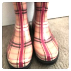 Xhilaration Rain Boots